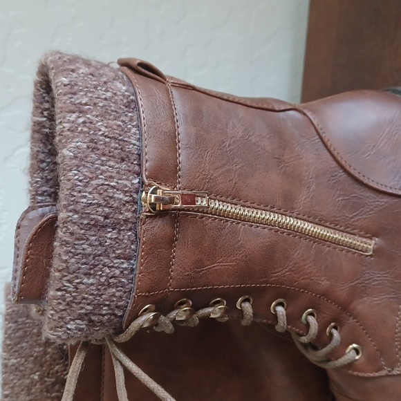 NWOT Lace Up Combat Boots Brown Womans Size 6.5 - Picture 5 of 9